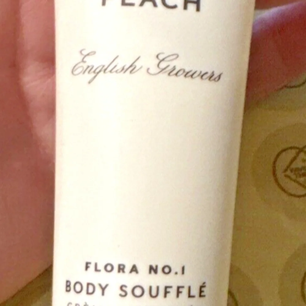 Mitchell and Peach Body Soufflé - White Tube with Black Cap